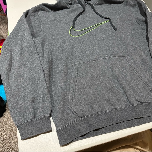 Nike Men’s Hooded Sweatshirt - Size Large - Picture 4 of 7
